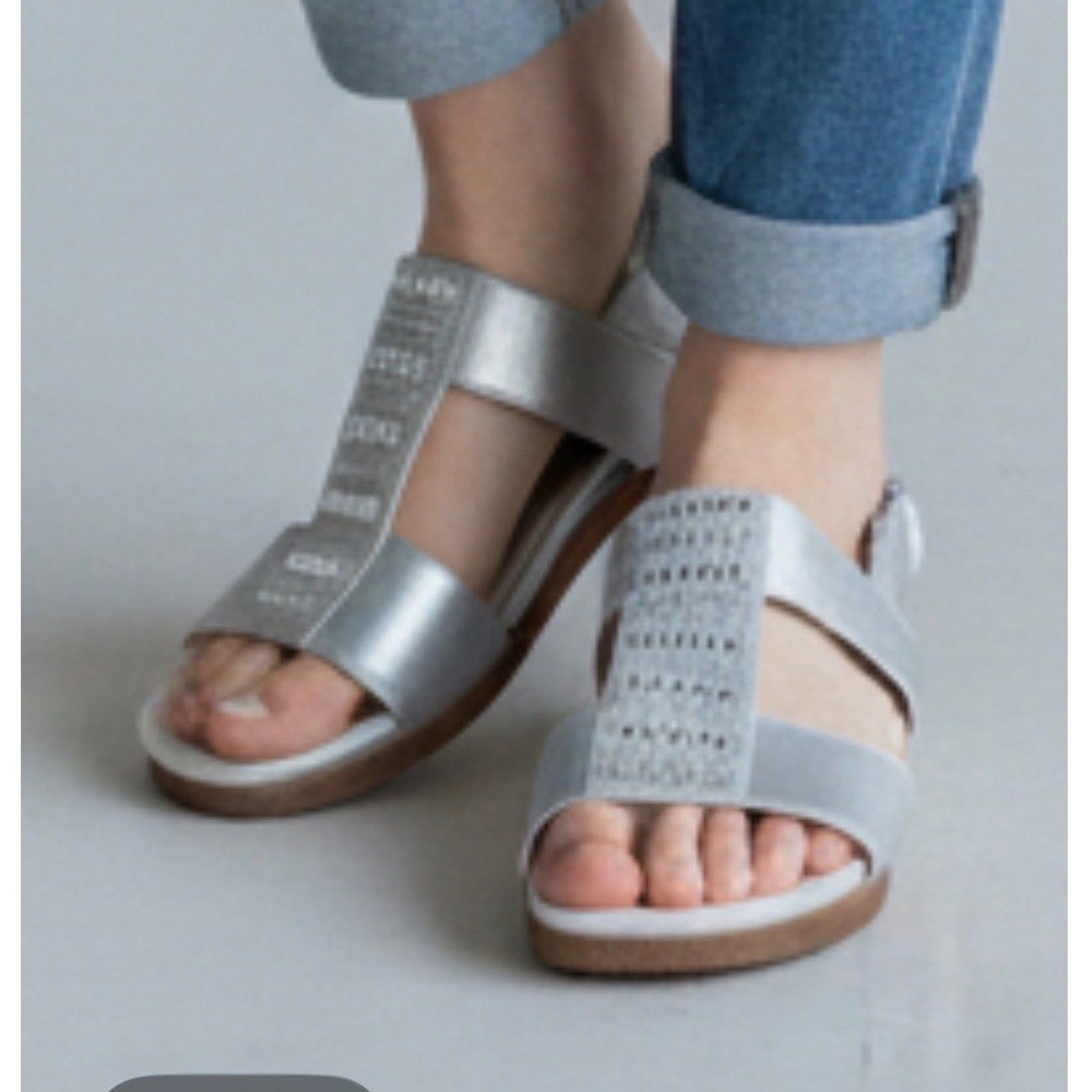 Easy Spirit Silver Metallic Rhinestone Slingback Wedge Sandals Womens 8.5W
